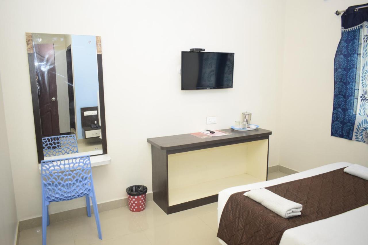 Bouvana Residency Puducherry Buitenkant foto