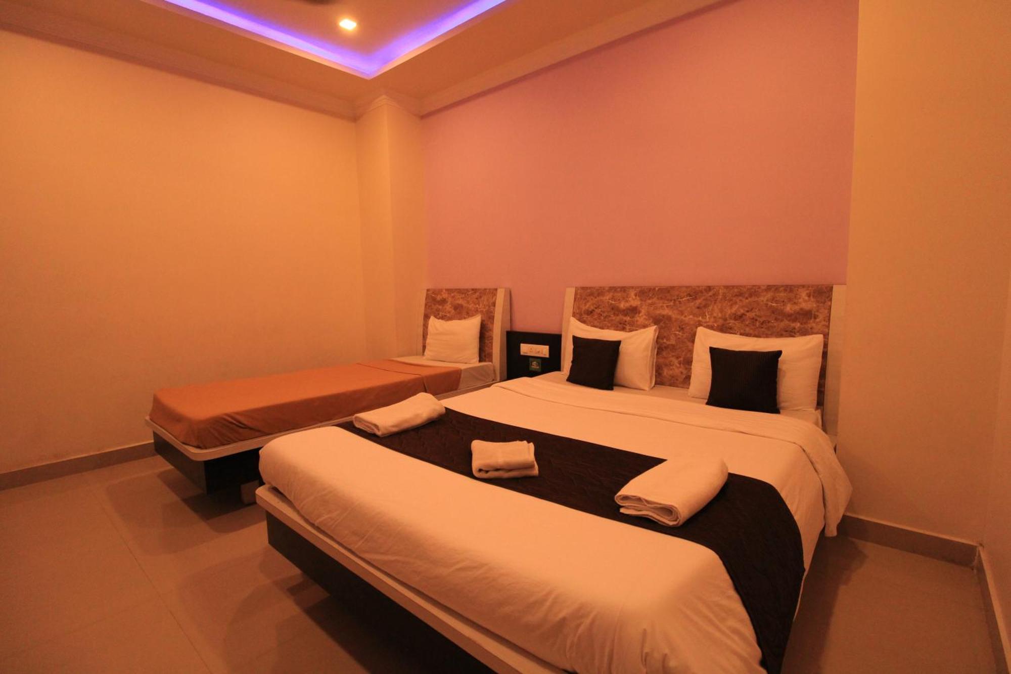 Bouvana Residency Puducherry Buitenkant foto