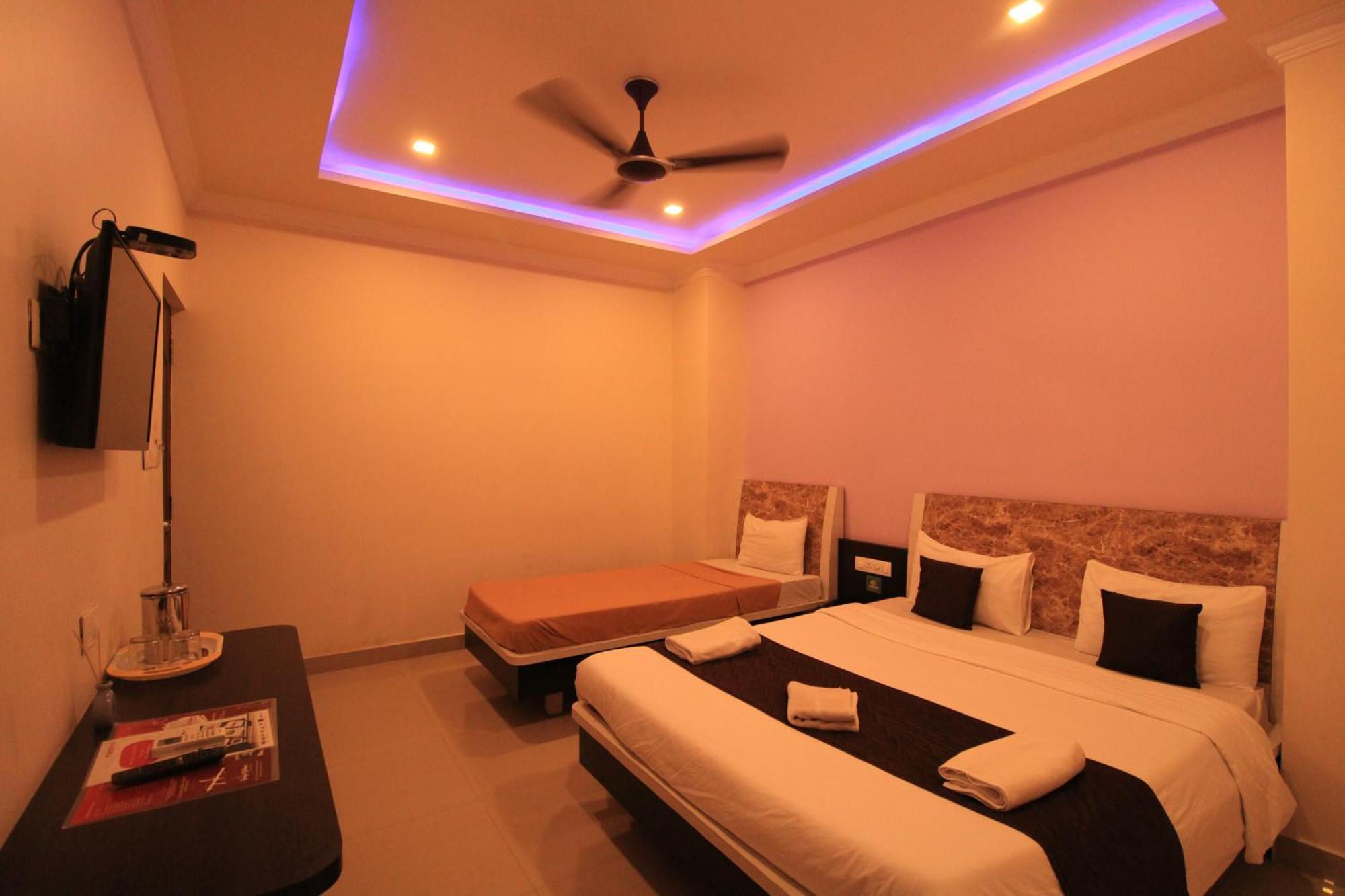 Bouvana Residency Puducherry Buitenkant foto