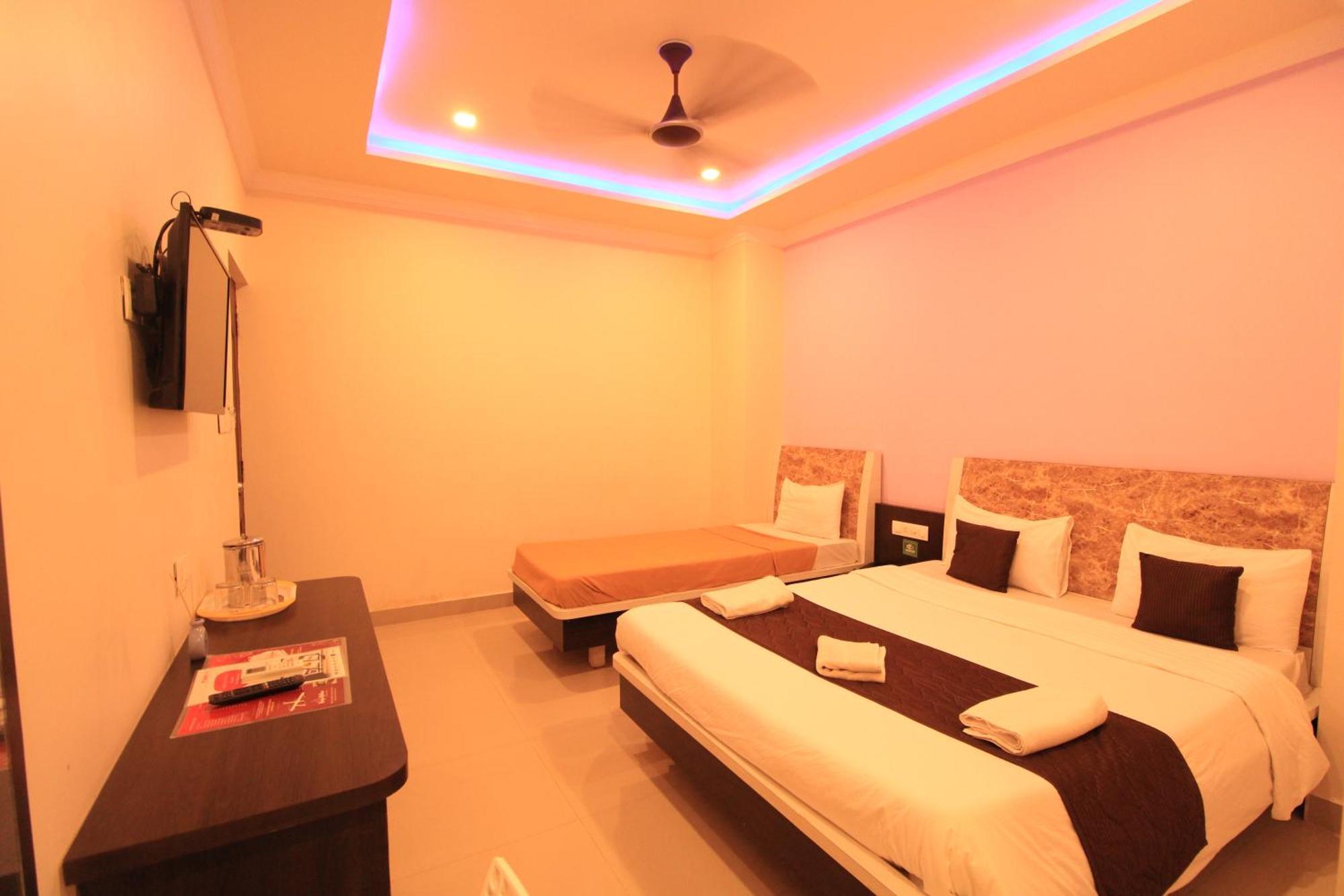 Bouvana Residency Puducherry Buitenkant foto